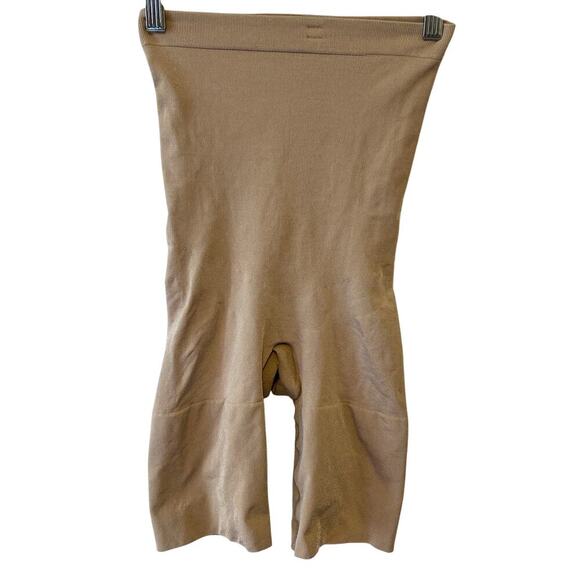 SPANX Women's MEDIUM Tummy Control Power Shorts in Soft Nude High Rise - Picture 1 of 7